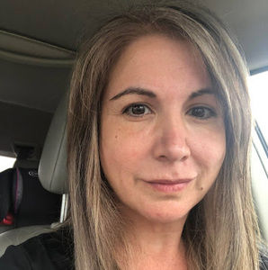 Meet your Posher, Caroline